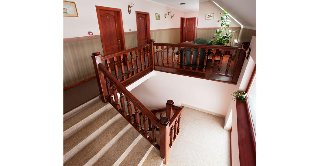 Hotel Hubertus Zebegeny Bagian luar foto